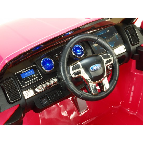 Dvoumístný Ford Ranger Wildtrak 4x4 s 2.4G DO, náhon všech kol, klíčky, FM rádio, RŮŽOVÉ LAKOVANÉ